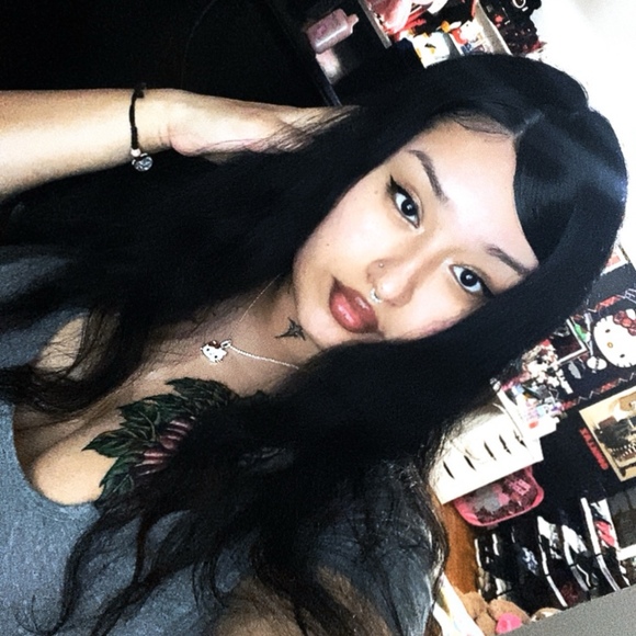 Meet your Posher, Alexa - Picture 1 of 1